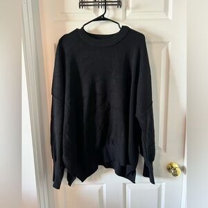 Women’s black sweater new w/tags